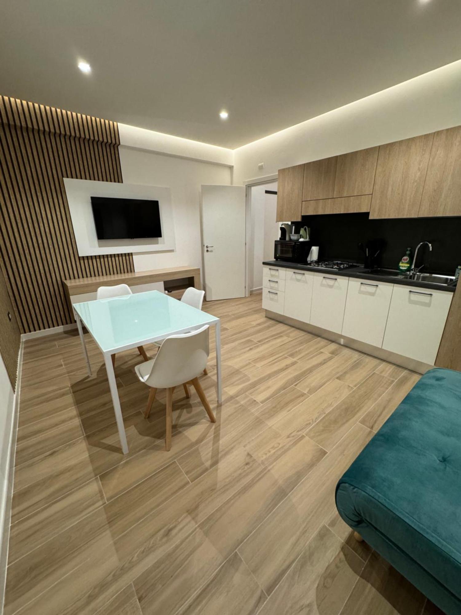 Praia Guest House 1 Прая-а-Маре Екстер'єр фото